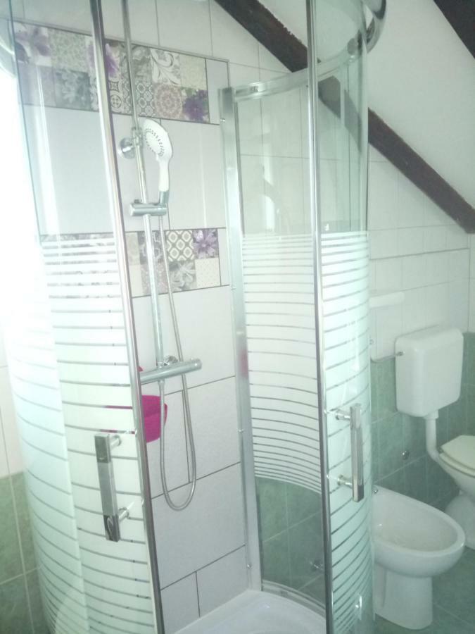 Holiday Home Jadric Osoje Esterno foto