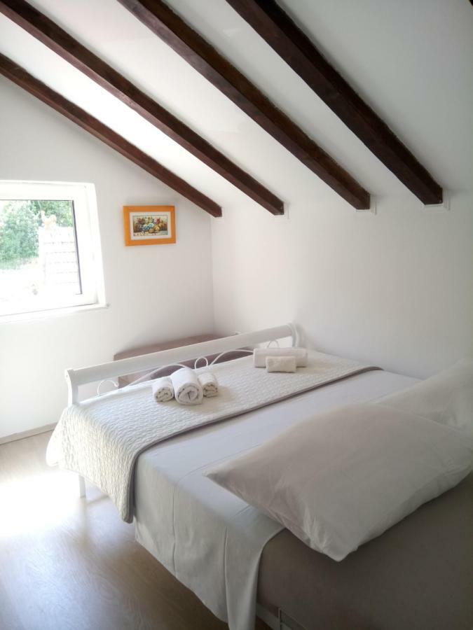 Holiday Home Jadric Osoje Esterno foto